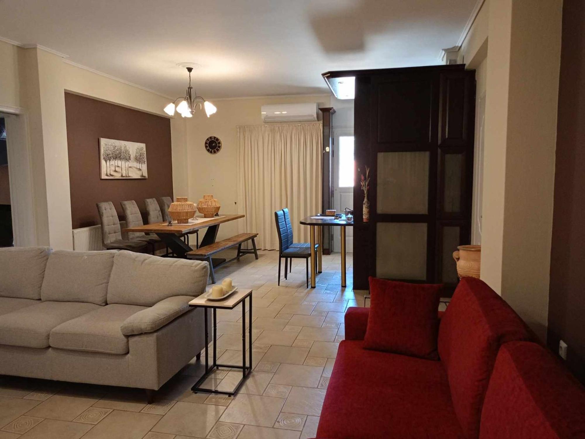 Comfortable Apartment In Kiato エクステリア 写真